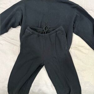 Skims crewneck and jogger set in black